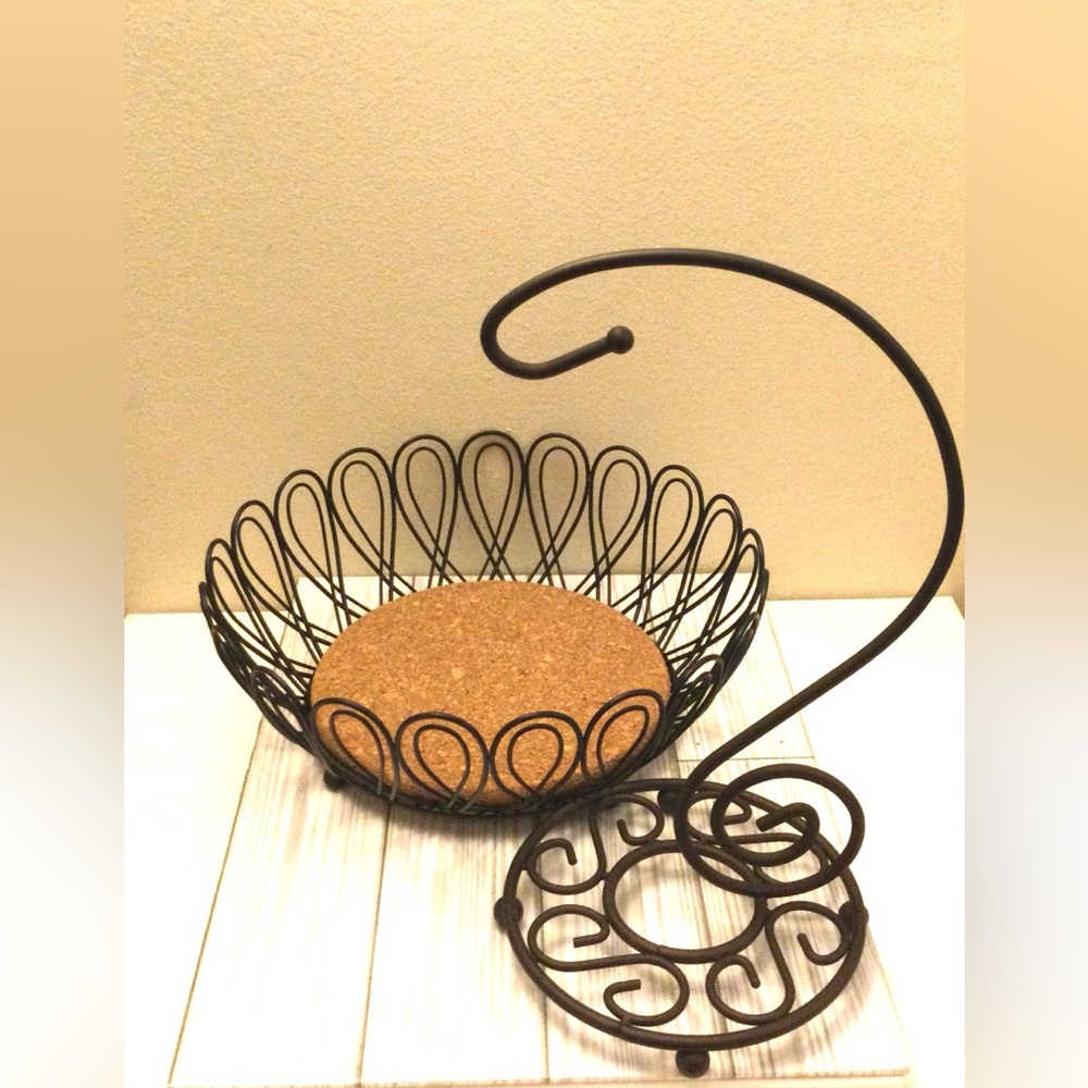 Black Metal Fruit Basket with Banana Hanger Bundle